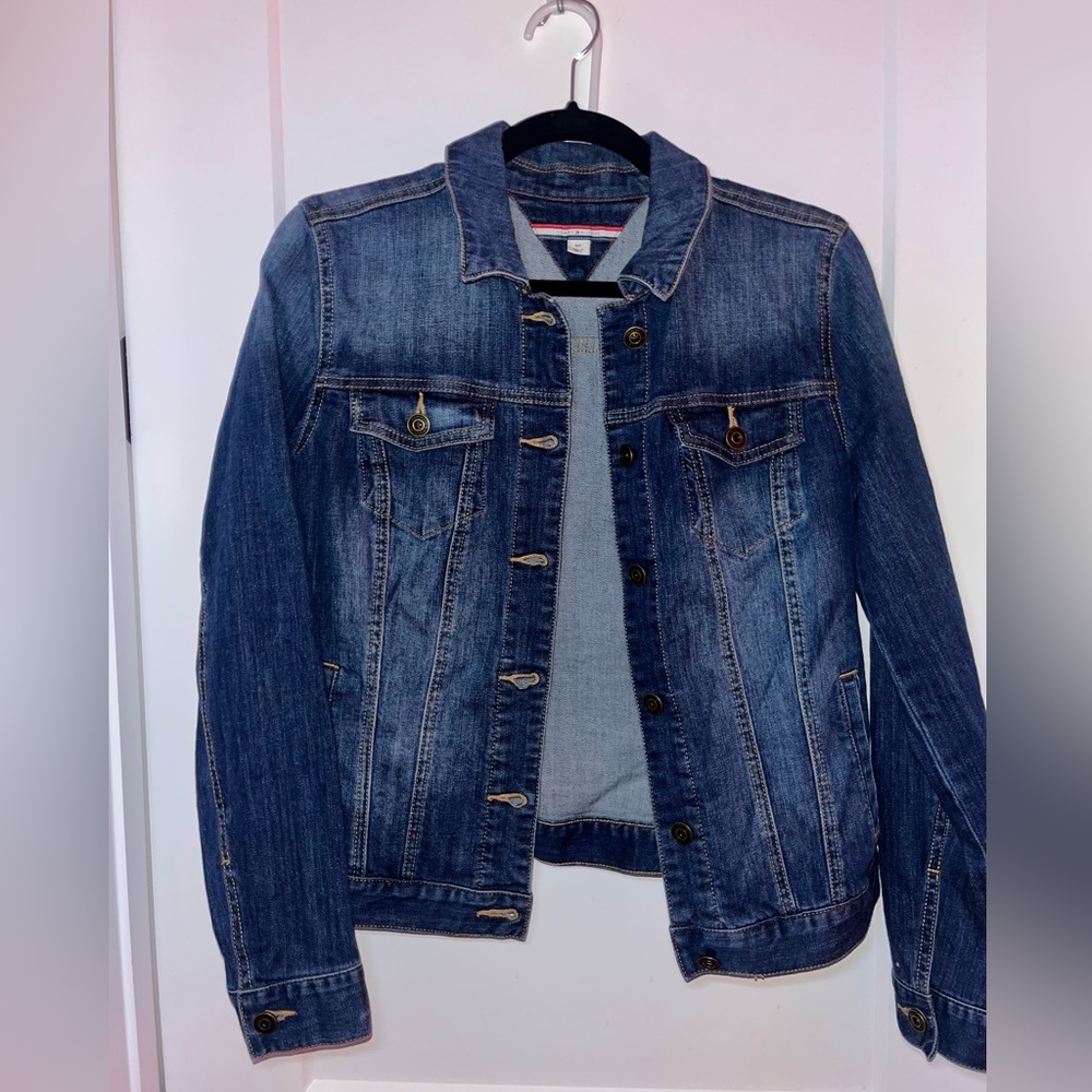 Vintage Tommy Hilfiger jean jacket